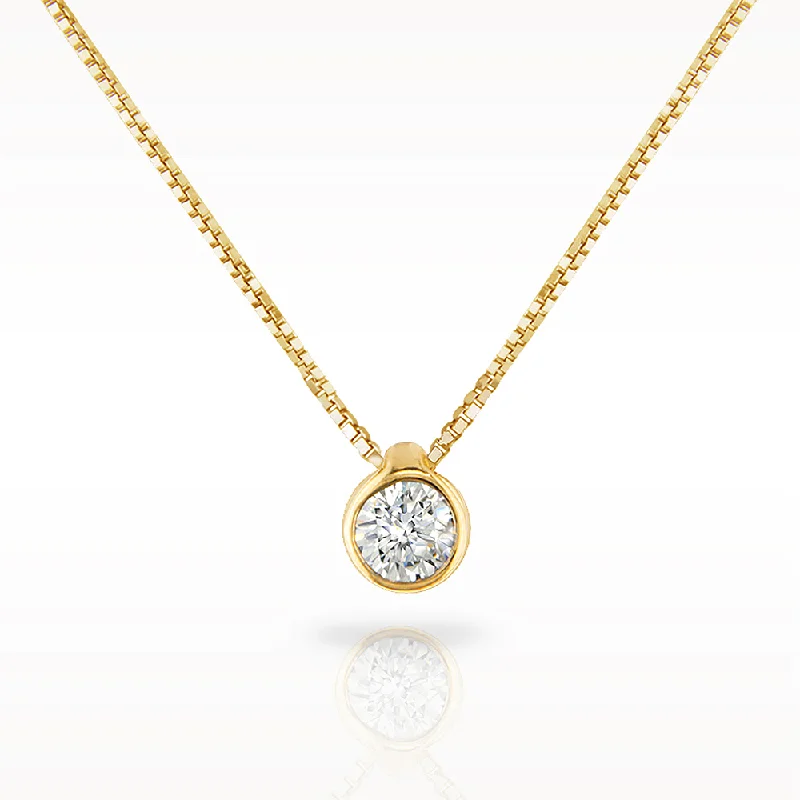 Six-strand necklaces-Love Diamonds 0.10ct Diamond Yellow Gold Necklace