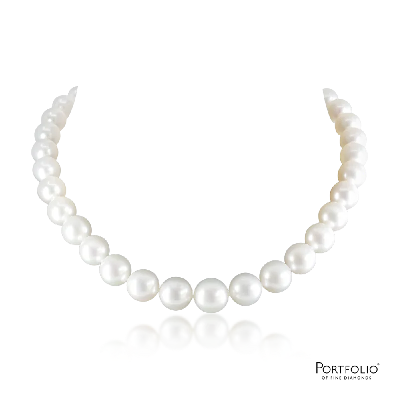 Topaz necklaces-Classic Pearl Necklace