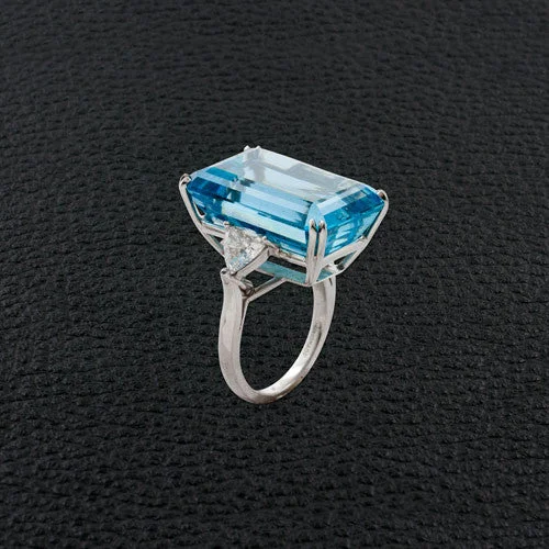 Soft open rings-Aquamarine & Diamond Estate Ring