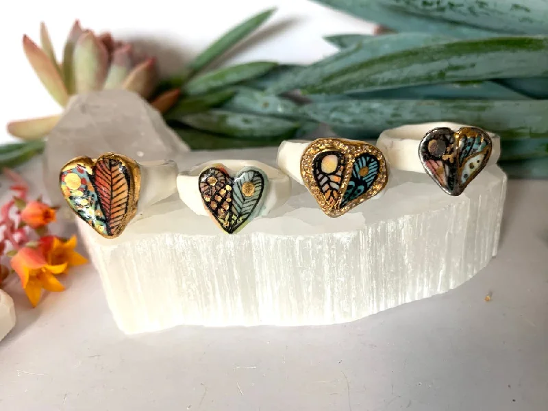 Vivid druzy rings-‘Wings’ porcelain ring, with gold. Choose a size