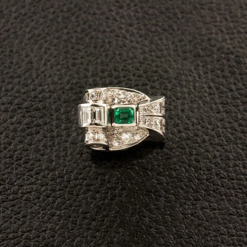 Layered design rings-Emerald & Diamond Estate Ring