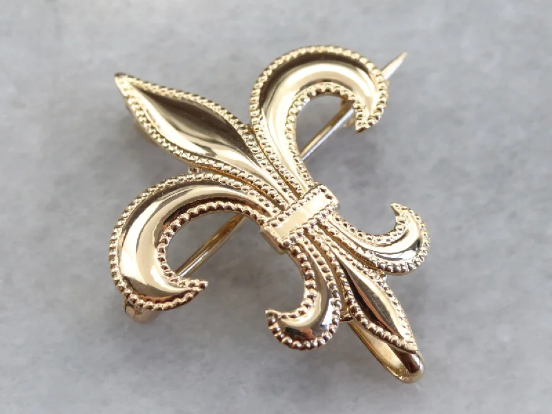 Vintage Gold Fleur De Lis Brooch