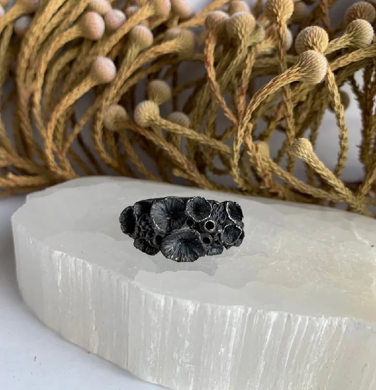 Tide style rings-Oxidised sterling silver ‘rock coral’ ring size N