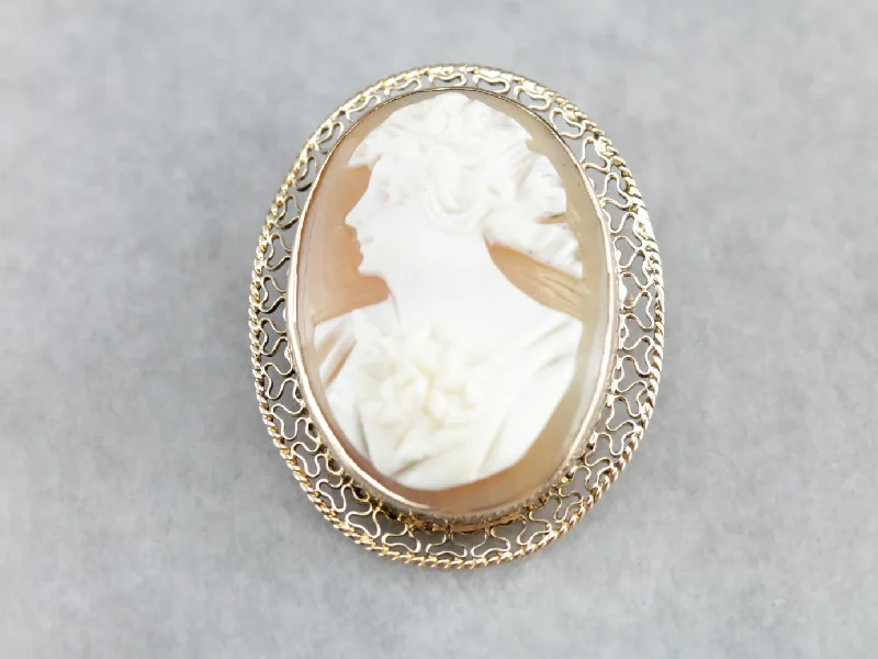 Vintage Cameo Gold Filigree Brooch