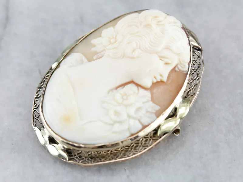 Vintage Cameo Brooch or Pendant