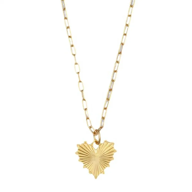 Full bib necklaces-Women's Baby Heart Necklace In Gold