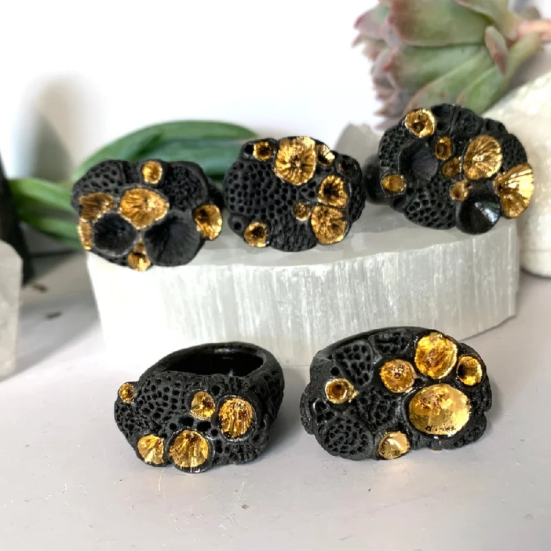 Topaz gem rings-One black and gold ‘rock coral’ porcelain ring